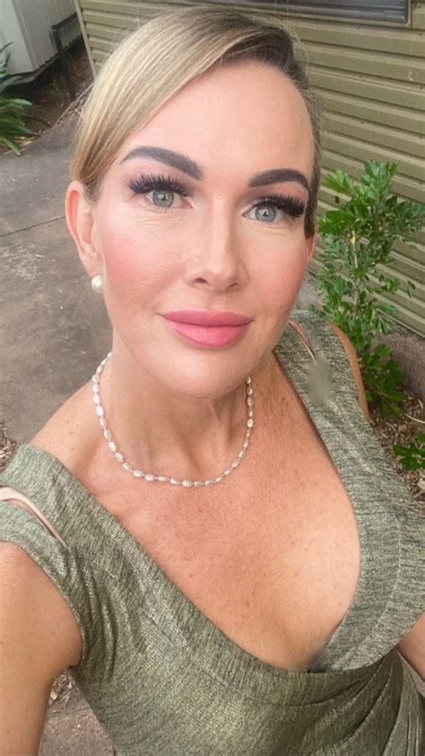 Milf Solo Porn Videos .